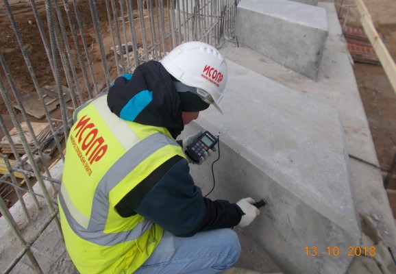 Операционный контроль. Контроль прочности бетона монолитной ж/б конструкции неразрушающим ударно-импульсным методом прибором ОНИКС-2.5